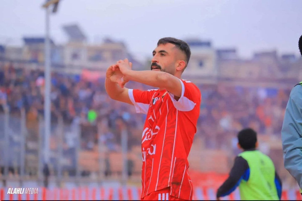 SyriaSportsTV's tweet photo. حصل اللاعب أحمد الأحمد على لقب مستر أسيست بعد تصدره قائمة صناع الأهداف برصيد 12 أسيست وفي المركز الثاني على قائمة الهدافين برصيد 19 هدف ليعد هذا الموسم من أفضل المواسم التي قدمها العليش . https://t.co/7HOOur95fc