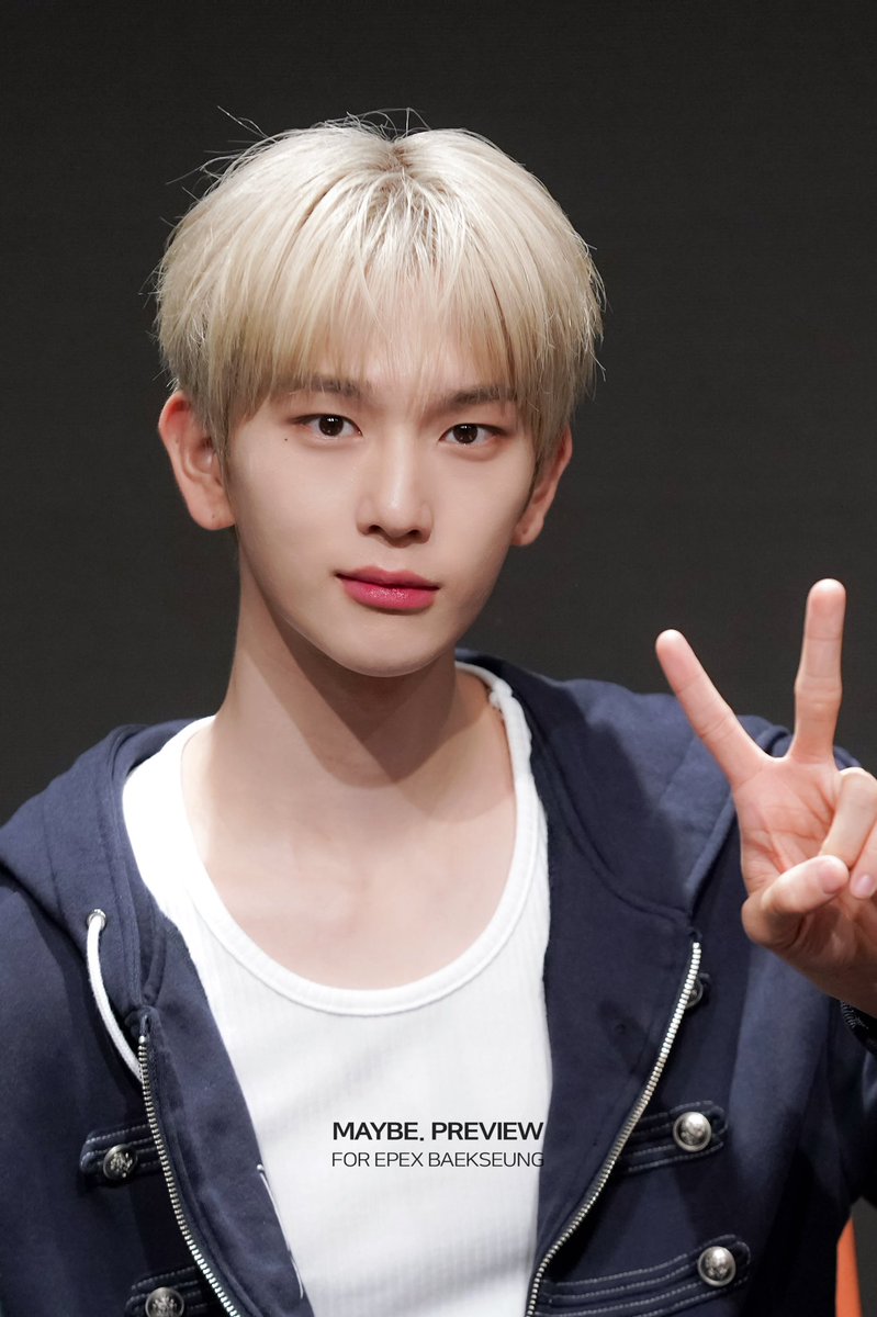 mayBE__1005's tweet photo. 260704 팬사인회
#백승 #BAEKSEUNG #EPEX #이펙스 https://t.co/eGOkXu6YNo