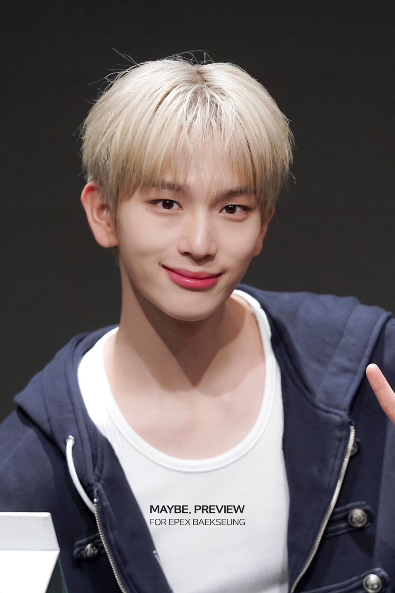 mayBE__1005's tweet photo. 260704 팬사인회
#백승 #BAEKSEUNG #EPEX #이펙스 https://t.co/eGOkXu6YNo