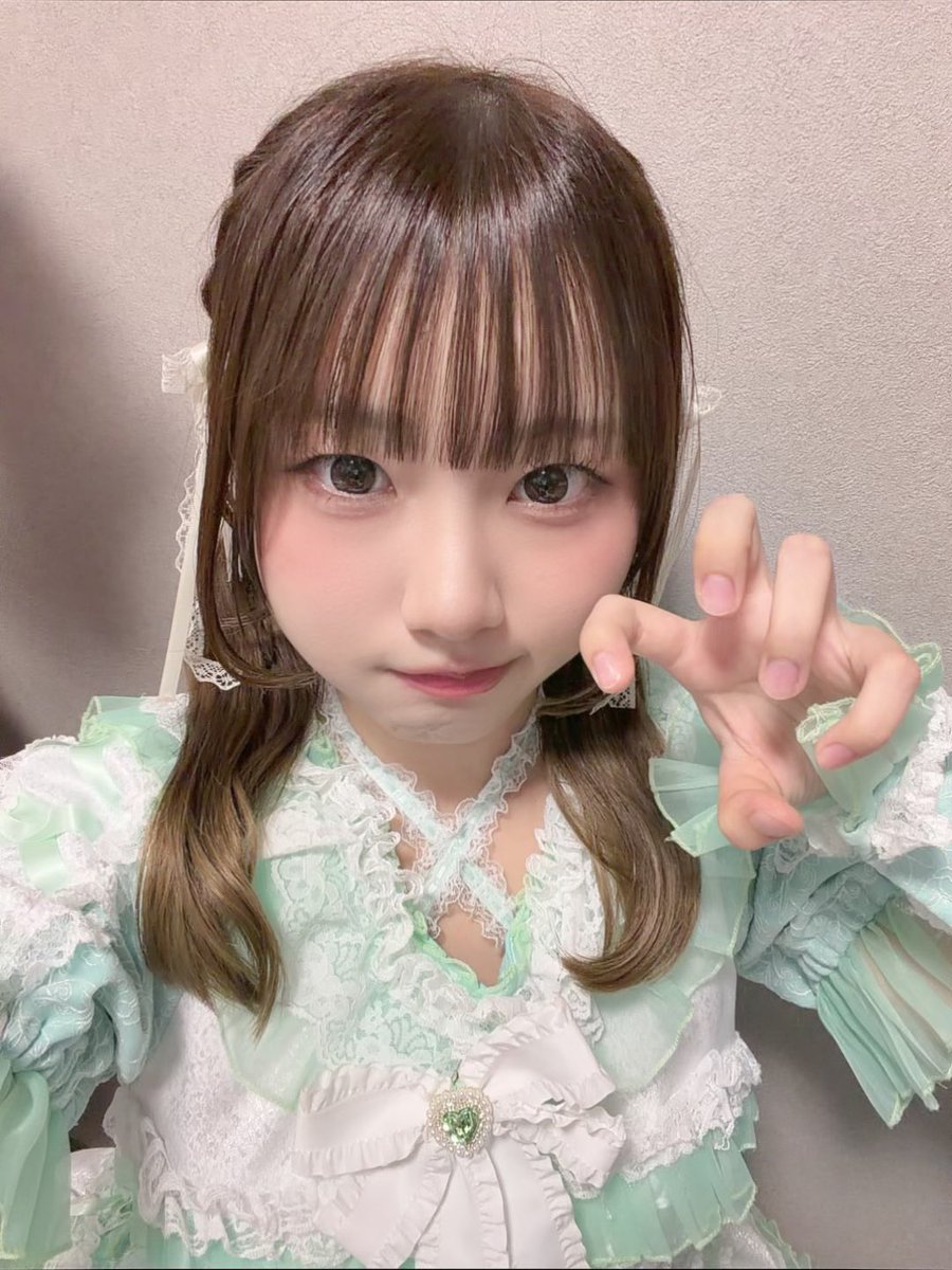 RiraruR's tweet photo. 本日は【iCOLONY iDOL LiVE presents
夏の無銭祭り!!! DAY1】ありがとうございました‼️
めちゃめちゃ盛り上がってくれてありがとう^> ·̫ <^⭐️♩
お話しもいっぱいできて楽しかった💚

 #UniTia #アイドル https://t.co/pDUXbYVzNo