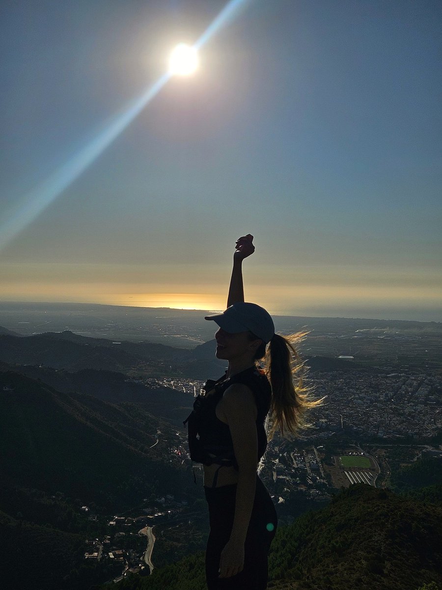 Bertavision's tweet photo. La Vall i les seues muntanyes⛰️💚 https://t.co/TJFIANPwfN
