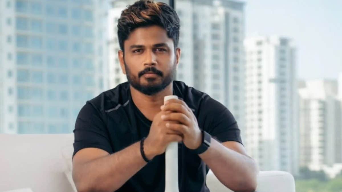 ANITESHCRIXPO's tweet photo. 🚨Big news for Team India in the 2nd T20I against England🚨

- It is reported that Vaibhav Suryavanshi is ready to make a strong start in his debut.
- He will take the field alongside Abhishek Sharma.
-Sanju Samson is set to bat at number 3.
- Unfortunately, it seems that Tilak Varma has been excluded from the playing XI against England.
- Ishan Kishan is expected to bat at number 5.
- In terms of spin bowling, there is no need to change what is working, as Ravi Bishnoi, Varun Chakravarthy, and Axar Patel will remain.
