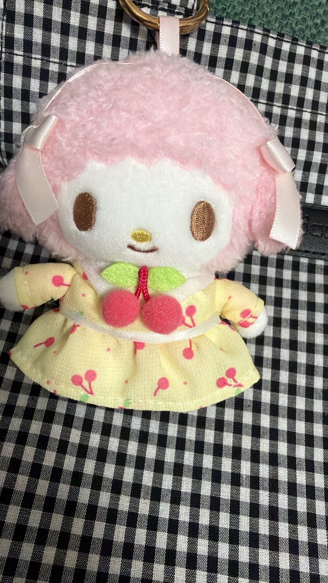 __ripiko__'s tweet photo. 今日は🐑🍒ちゃんとお出かけしたよ👒👟 https://t.co/PiyErMAz9N