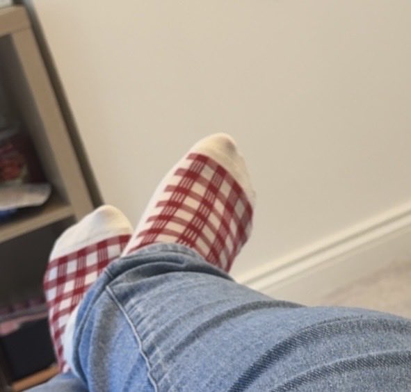 CurvyBlondeQu's tweet photo. Feet up, relaxed, what better way to spend a Saturday morning 🥰

Findom bbw curvy tribute femdom domme finsub paypig goddess sellfeetpics footfetish footworship https://t.co/34gtZYDQ7L