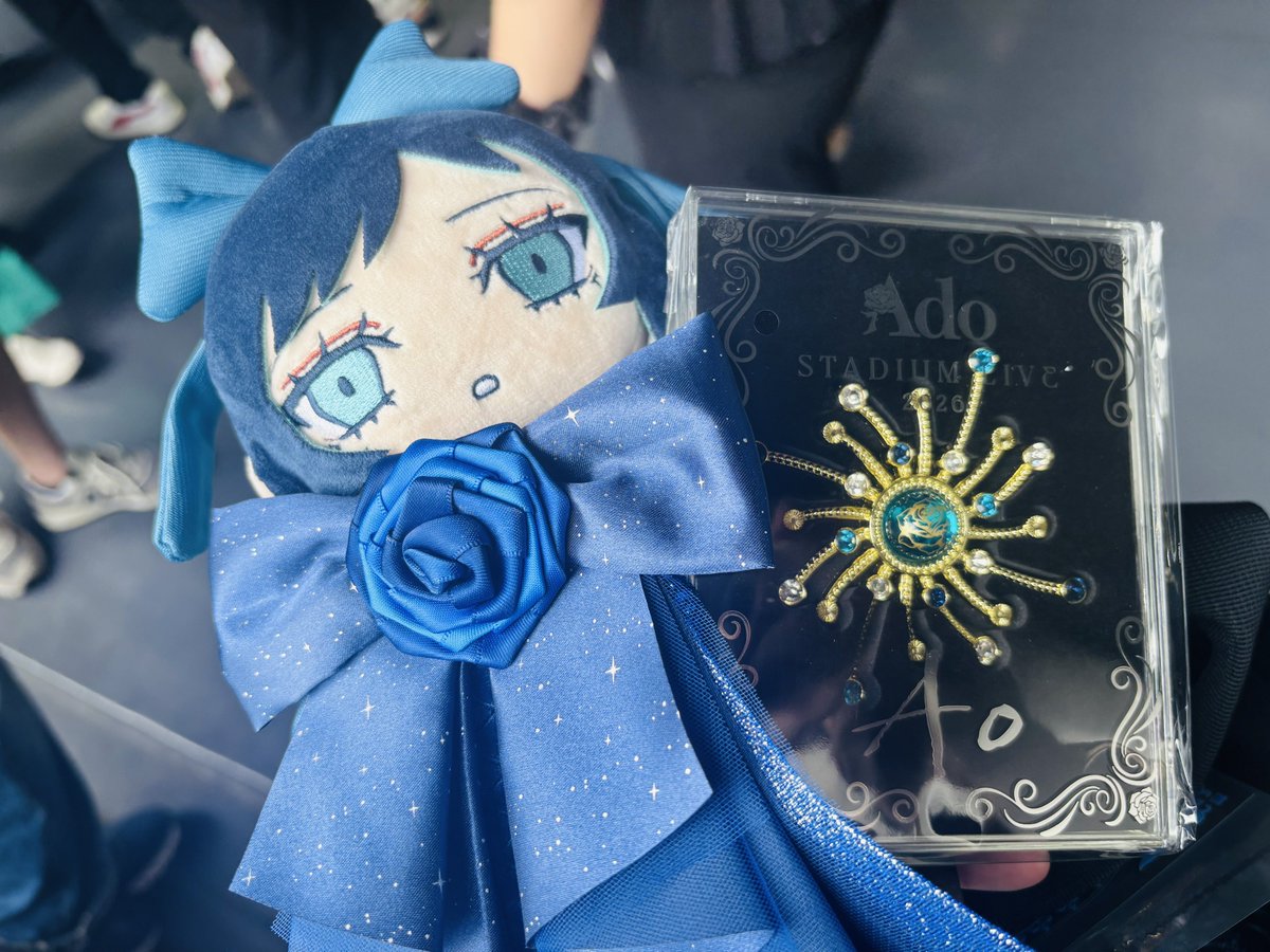 gupks's tweet photo. adoちゃんライブきた！
今回の特典ケースに入ってて豪華 https://t.co/MMkE6Jwez7
