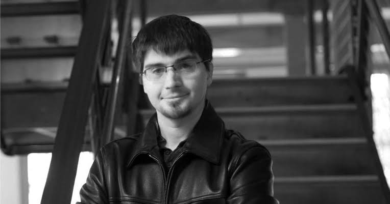 JafarNajafov's tweet photo. A 28-year-old PhD student was drinking beer with friends at a Montreal bar in 2014 when someone bet him that neural networks would never be able to generate realistic images on their own.

His name was Ian Goodfellow.

The argument that night was fierce. His friends were trying to build a system that could dream up new photos of faces, animals, anything, and it kept failing. The images came out as blurry, distorted messes. They had tried every approach the field knew. Nothing worked.

Goodfellow disagreed with their entire strategy.

He sketched out an idea on a napkin at the bar. Instead of one neural network trying to generate images and grade its own work, what if you used two networks that fought each other? One would generate fake images. The other would try to catch the fakes. Every time the detector got better at spotting fakes, the generator would be forced to make them more realistic. They would train each other in an endless arms race.

His friends told him it would never work.

He went home drunk that same night and coded the entire thing.

It worked on the first try.

He called it a Generative Adversarial Network. GAN for short. He submitted the paper a few weeks later. Yann LeCun, one of the founding fathers of modern AI, later called it the most interesting idea in machine learning of the last 20 years.

Every AI image you have ever seen is downstream of that napkin.

Deepfakes run on GANs. Midjourney's early architecture drew from GANs. Every celebrity face swap, every AI-generated portrait, every synthetic photo that has fooled millions of people online, all of it traces back to two networks that Goodfellow set against each other in a bar argument.

He was 28 years old with a fresh PhD when he wrote the paper.

Within four years, GANs were being used to generate faces so realistic that a website called thispersondoesnotexist .com was showing a new fake human every time you refreshed the page. Nobody could tell they were fake.

Governments started worrying about deepfake elections. Hollywood started using GANs to de-age actors. Fashion companies started generating models that had never existed. The entire generative AI wave that ChatGPT would ride five years later had its first real proof point in Goodfellow's napkin idea.

He joined Google Brain. Then Apple. Then DeepMind.

He is one of the most cited AI researchers alive.

He wrote the paper that started the entire generative AI era while drunk, in one night, after his friends told him the idea was stupid.

The bar bet made the future.