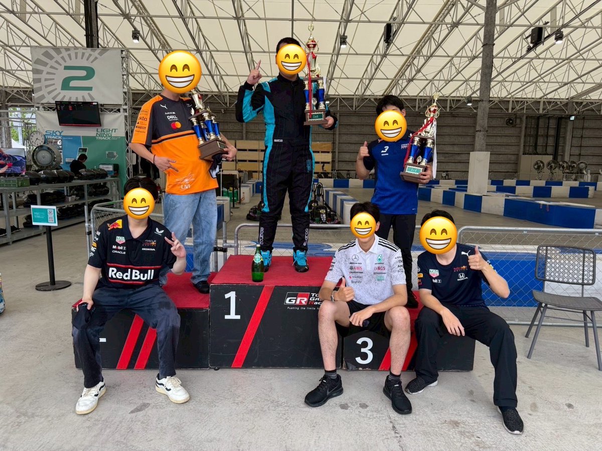 Student_Paddock's tweet photo. 【大雨のカート大会はスピン連発のイエロー祭り！🏎️💨】

人生初カートのメンバーも水しぶきを上げて激走し、最高に盛り上がりました😂
「周りにF1を語れる友達がいない…」そんな学生が集まるサークルです🏁

当サークルに興味がある方は、リプかDMで「興味あり」と送ってください!

#f1jp https://t.co/yLtfyLpTUo