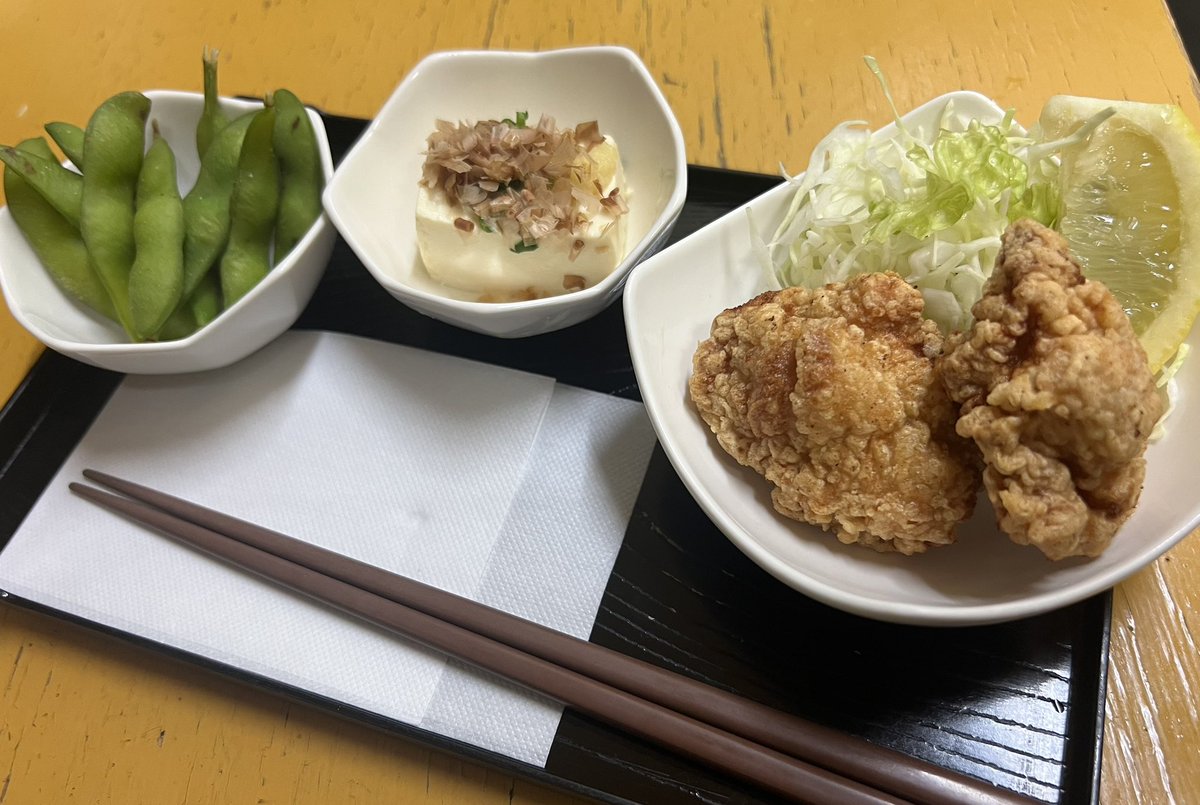 MikieSasano's tweet photo. 新メニュー
#サウナしきじ 
ちょい飲みセットスタートしましたよ！

おつまみ3品については、枝豆、冷奴以外の1品は下記から選べるよ！
・唐揚げ2個
・アジフライ2個
・煮玉子
・キムチ
ハイボール・生ビール🍺のどちらかで
1,000円‼️ https://t.co/cDCtN0ueiJ