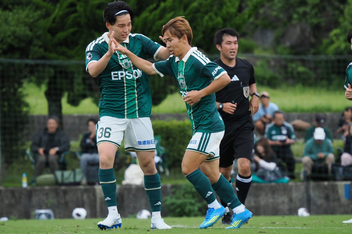 yamagafc's tweet photo. トレーニングマッチの結果【vs ヴィアティン三重】

松本山雅FC 3-0 ヴィアティン三重

得点者
2本目
6分：力安祥伍
17分：金子翔太
30分：村上陽斗

https://t.co/h9d2E6Zvl2

#yamaga #サイコウ https://t.co/uVuEb7vxDa