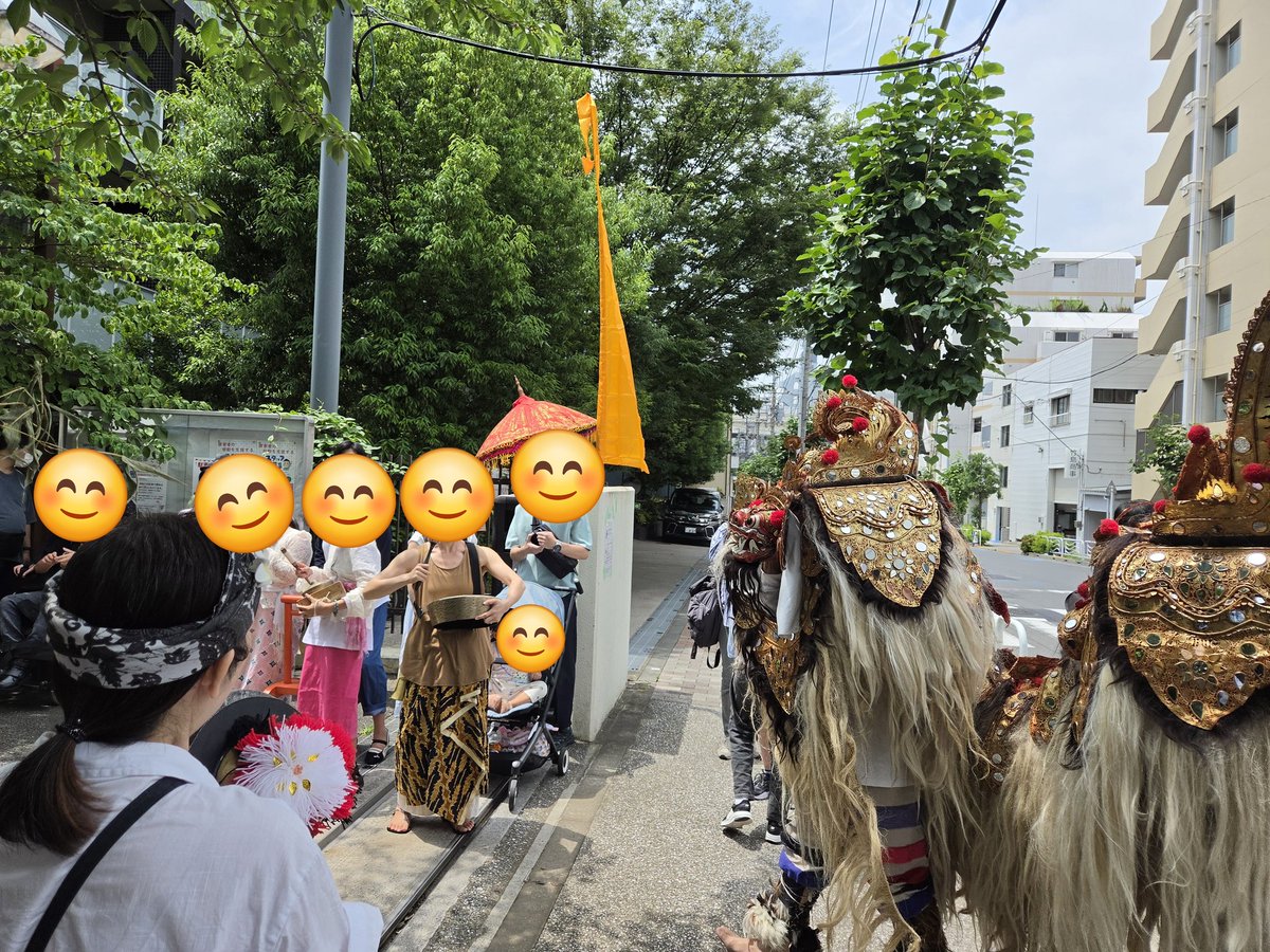 Nmaniwa's tweet photo. 本日「第20回はばたけ！佐賀つばさ祭」に行きました。ワークセンターつばささん、もう20年になるんですね～。
世代を超えたつながりや地域の支え合いを育む大切な機会ですよ。そもそも普段、障害者施設に入ること自体、ほとんどないですからね。地域共生社会は日頃の交流の積み重ねからです。 https://t.co/t43iD7hViB