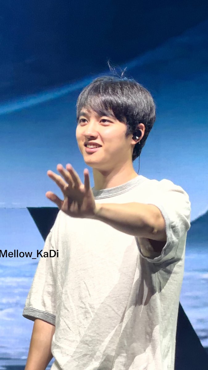 Mellow_KaDi's tweet photo. [260704] - Kyungsoo at sound check

#exhorizon_in_MNL #EXhOrizoninManila #EXO #EXOPLANET #fansupport https://t.co/EvEXyRWQuT