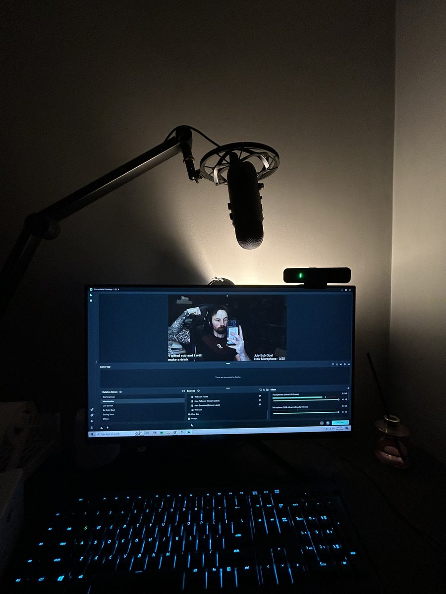 ZeoAvox's tweet photo. 10 hour shift done… Time to play some games and have some drinks! Join up! 🤌🏼

https://t.co/huJBuMvk70
https://t.co/huJBuMvk70

@kick @KickStreamingHQ 💚 https://t.co/JBKpAb3C1f