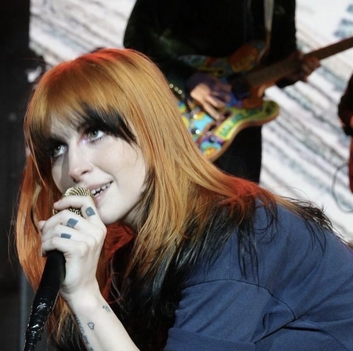 missparamourr's tweet photo. i miss red panda hayley https://t.co/gfhLiHuGNG