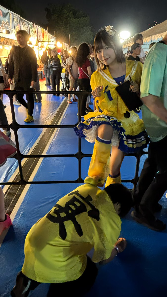 soutyaaannn's tweet photo. 僕はMなのでまた踏まれにいきます😊 https://t.co/H0WQZy6N7P