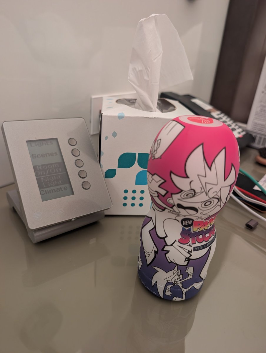 tweetlepie's tweet photo. Good night moon
Good night spoon
Goodnight maids playing "Jenga"
Goodnight panty and stocking collaboration tenga https://t.co/wu2FgiDLoS