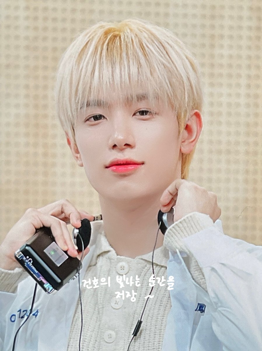 save_kunho's tweet photo. 260703 #올아워즈 #건호 https://t.co/N2OPcEzwjT