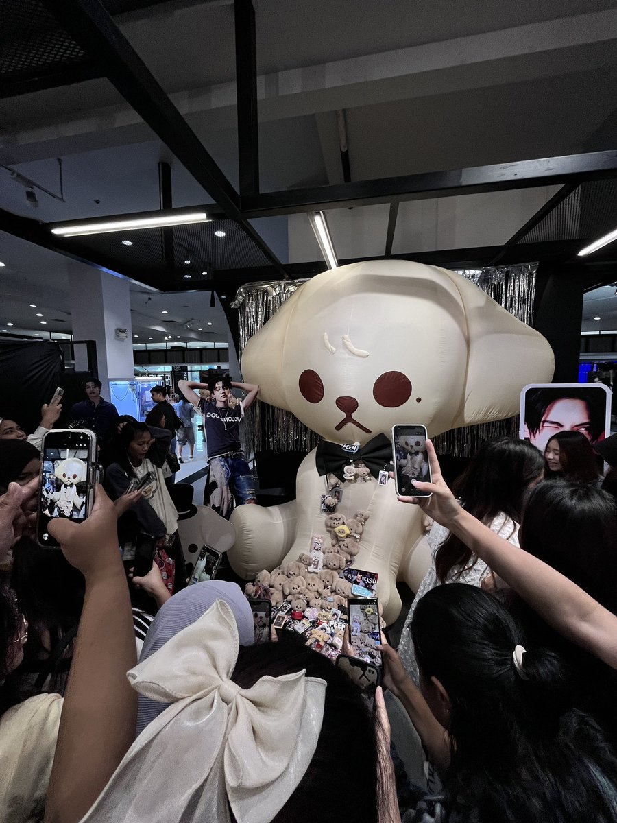 pppeemper's tweet photo. ดาราคุณน้องมอม  #PEEMWASUgoldenchapter20th
#PEEMWASU https://t.co/vQ8RMRyTwa