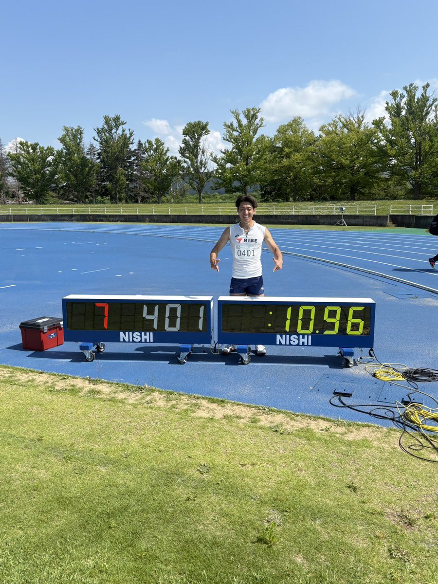 Yuki_Yoshi_0512's tweet photo. 44歳でも100m10秒台達成！

国スポデモマスターズ
100m  10秒96 (+0.9) 7レーン

44歳以上の日本人では末續さんしか100m10秒台を出していないはずなので日本人2人目。※間違ってたら教えてください

末續さんが記録した44歳以上の日本最高記録10秒86に挑戦したけど0.1秒届かなかった。

次は必ず出す。 https://t.co/MboOhgDg50