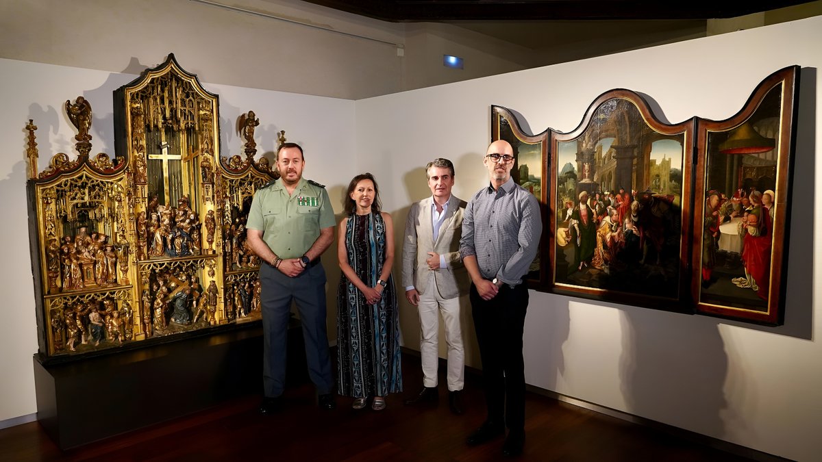 HectorBraojos's tweet photo. 🚔 Dos #piezas #recuperadas por la #Guardia #Civil y la policía italiana se han presentado en el #Museo #Nacional de #Escultura, con sede en Valladolid.

🎨 La operación incluía más de 60 #obras de #arte sacadas ilegalmente de España por un matrimonio alemán.

❤️ Todos podremos contemplar estos tesoros de nuestro #patrimonio #artístico. En este caso concreto, se trata de un retablo renacentista del #siglo #XVI y un tríptico de la "Adoración de los Reyes Magos".