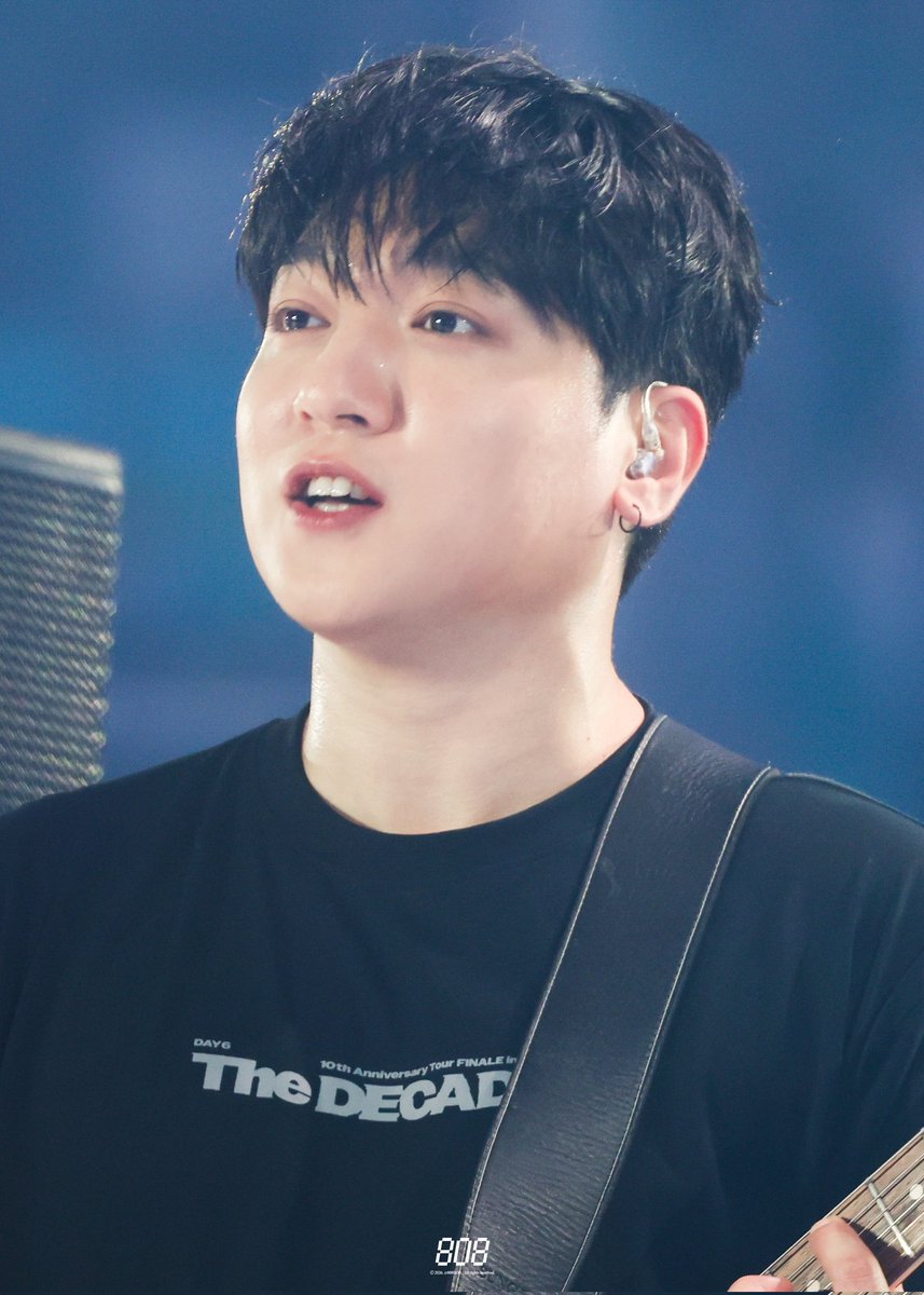 808BOB_'s tweet photo. 260703 피날레 첫콘
동그라미 토끼
#데이식스 #DAY6 #성진 #SUNGJIN https://t.co/mMjY9GU9kM
