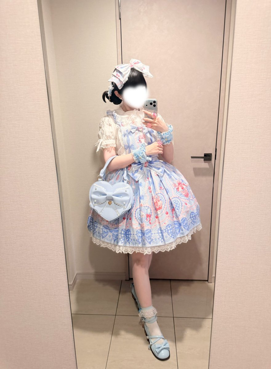 Loli🪞 tweet media
