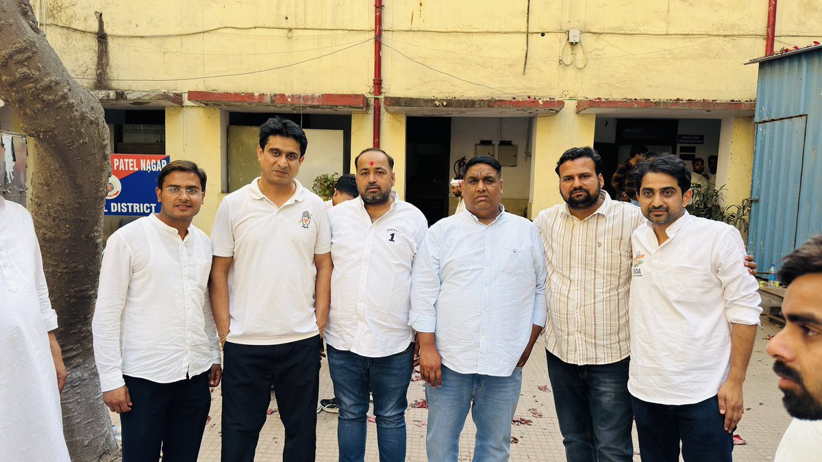 KrishanAttri_01's tweet photo. युवा कांग्रेस हरियाणा के पूर्व कार्यकारी प्रदेश अध्यक्ष बड़े भाई @mayankforIYC जी आपको जन्मदिन की ढेरो शुभकामनाएं एवं बधाई।

ईश्वर आपको दीर्घायु, उत्तम स्वास्थ्य एवं यशस्वी जीवन प्रदान करें। https://t.co/Gn0EV1AKEU