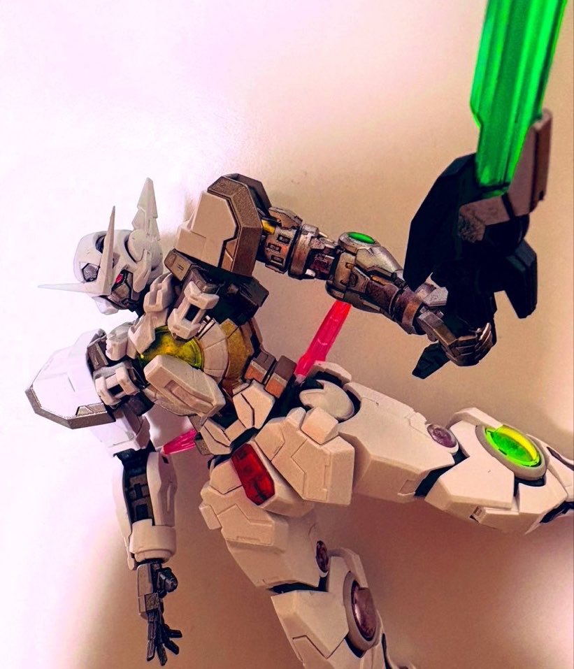 StagCutley's tweet photo. RG エクシア リペアⅣをアストレア化☺️

せっかくなので作りかけで余らせてたトランザムクリア版とかいろいろ混ぜてます
(リペア4のバックパックは保留)
塗装は白とプレミアムチタンシルバーを軸に
#ガンダム00
#ガンプラ https://t.co/GK1PrRlFBg