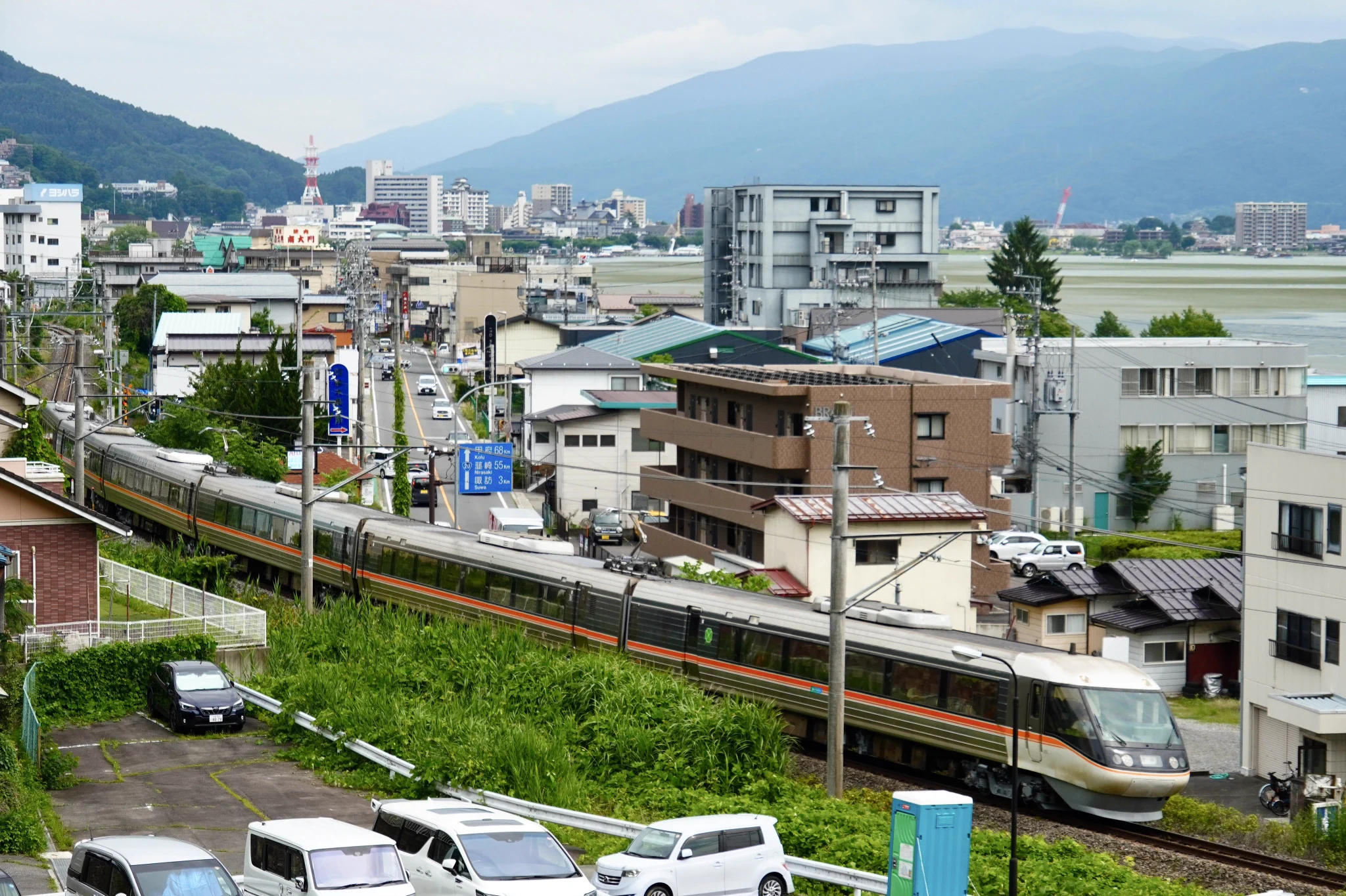7年ぶり「諏訪しなの号」運行、信州の魅力をPR