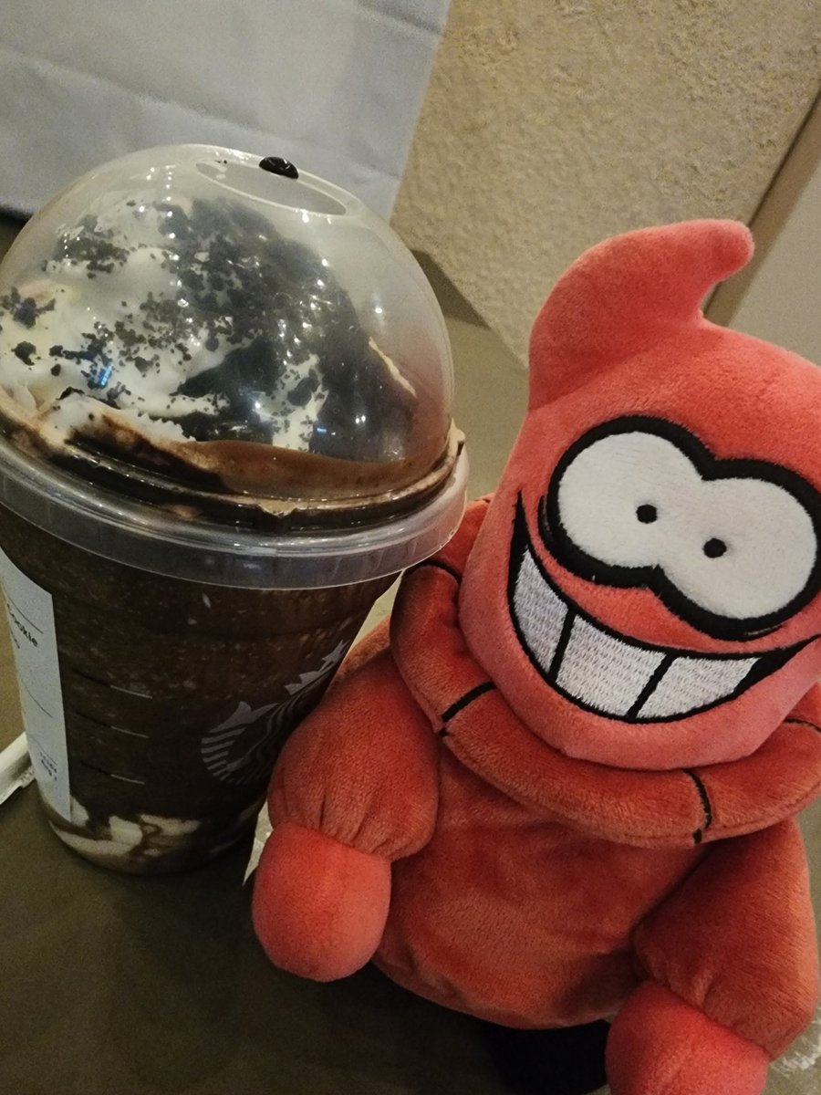 mikubon75's tweet photo. Left early due to being over stimulated. Way more crowded this year in my opinion to the point I could bot enjoy artist alley and go to the 18+ section cause the line was to damn long. 
#bobvelseb #spookymonth #spookymonthbob https://t.co/iA5Tb9ogLw