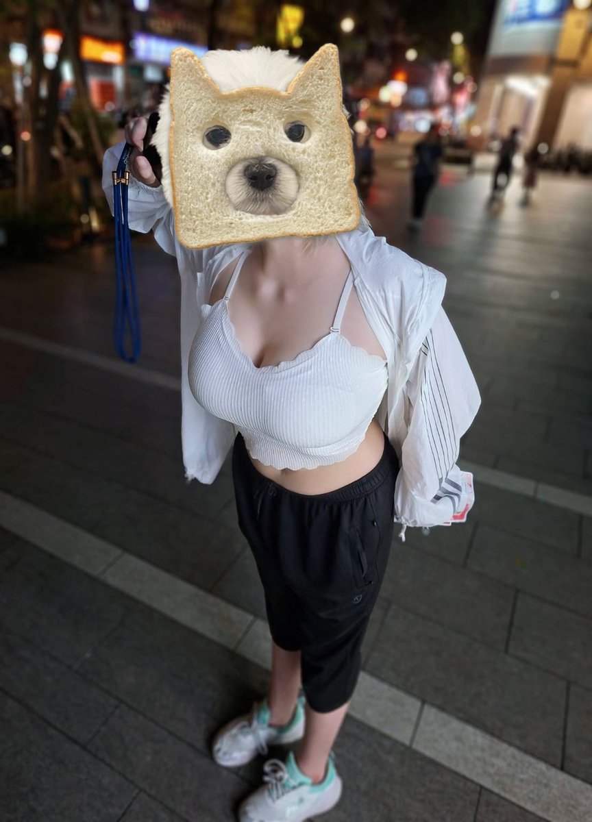 ashntoru0201's tweet photo. 腰
どうかな、、、 https://t.co/U2cjPXrzAy