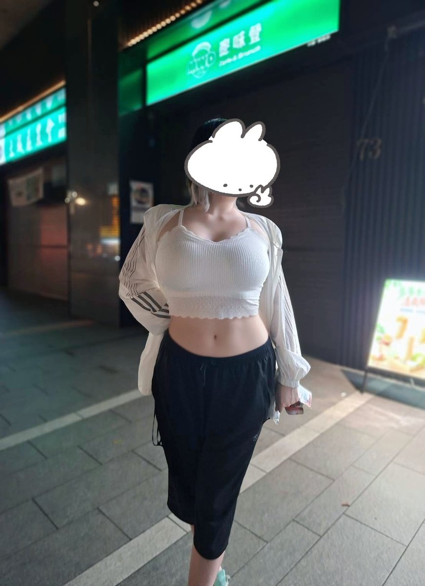 ashntoru0201's tweet photo. 腰
どうかな、、、 https://t.co/U2cjPXrzAy