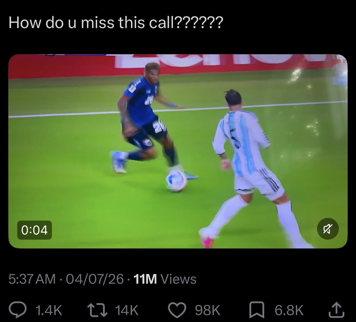 MkndFCB's tweet photo. 500k likes for blatant lies, none of the videos taken down despite all the reply videos getting copyrighted. 

There IS 100% a smear campaign going on https://t.co/cYwUhrKgIy