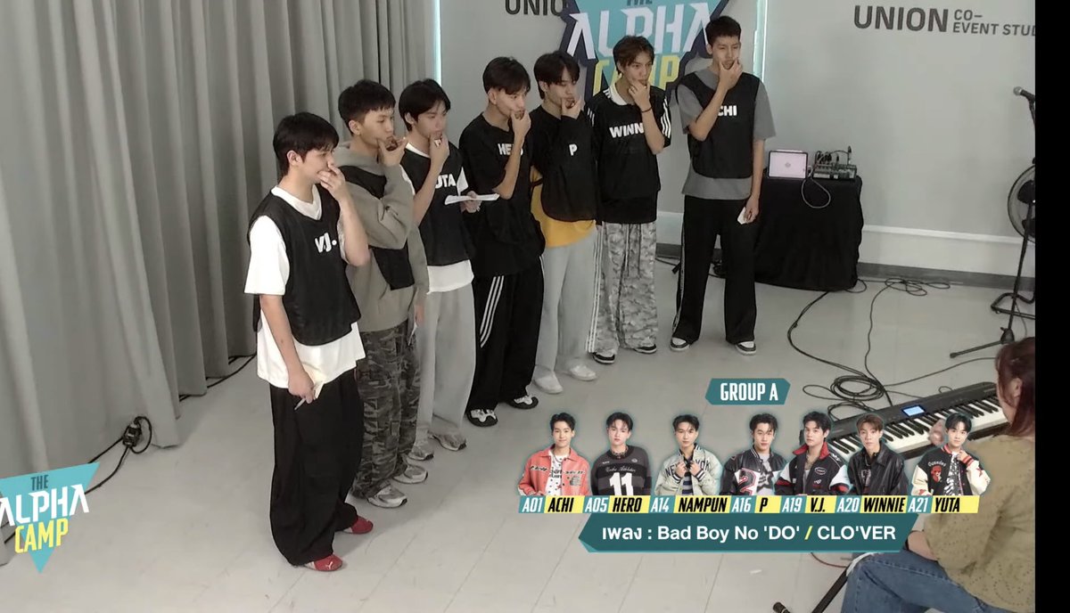 ProjectAlphaTH's tweet photo. วอร์มเสียงแล้วเรียนร้องเพลงกันต่อ!!!💪✨

🔗 https://t.co/aECxo3omGy

[LIVE] The Alpha Camp Day 2
📍 YouTube : Project Alpha
🕘 9:00 AM - 8:00 PM

#TheAlphaCamp2ndLive
#ProjectAlphaNewClan
#GMMTV https://t.co/jpAvGKsZj3