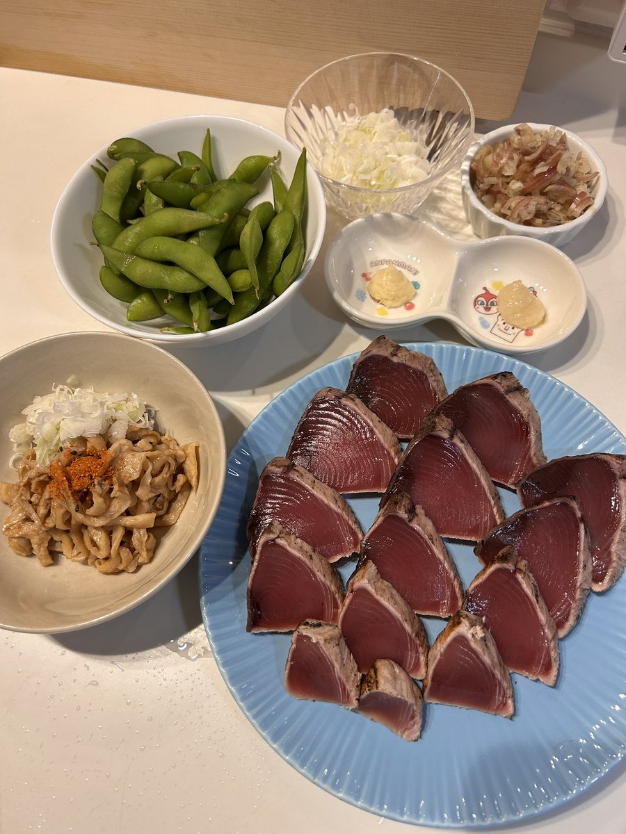 toshi_celeste's tweet photo. 東洋美人　純米吟醸　螺鈿同士ことのは
カツオと枝豆と鶏皮ポン酢

また螺鈿同士が飲める事に感謝です
乾杯🍶
#螺鈿同士 https://t.co/Mtva0ipIAT