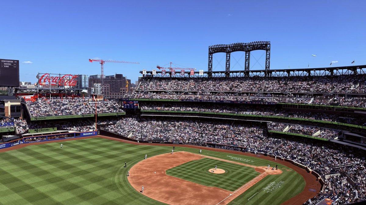 AndrewG81's tweet photo. A year ago today 🇺🇸 🫡 #LGM #July4th ⚾️ See you in three weeks!!! 😆 #CitiField #MLB https://t.co/Z7J3SXJ8Me