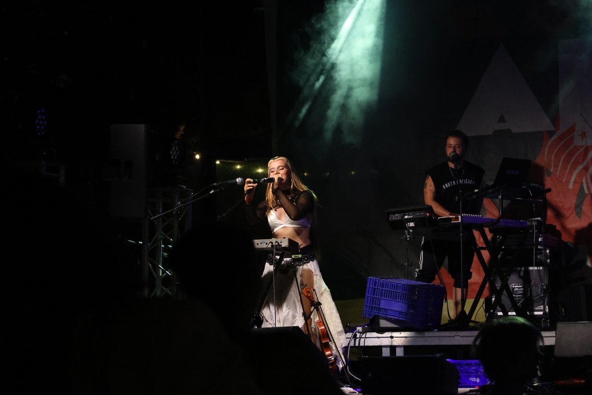empelt_tdj's tweet photo. La primera nit de concerts ja és història, i quin inici! ❤️‍🔥

Gràcies a totes les artistes que ahir vau pujar a l'escenari i vau posar veu, música i paraules al vostre compromís amb una cultura que genere consciència i cree alternatives. https://t.co/oupLrOZc8x