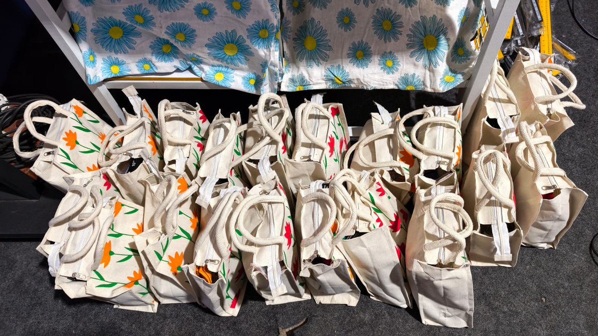 KadamaiE's tweet photo. We don't just train women—we build Entrepreneurs.✨

With PayPal CSR's support, Kadamai Education &amp; Social Welfare Trust distributed tailoring kits to 90 women in North Chennai, empowering them to build sustainable livelihoods.

#KadamaiTrust #PayPalCSR #WomenEmpowerment https://t.co/QpJVJwCdeo