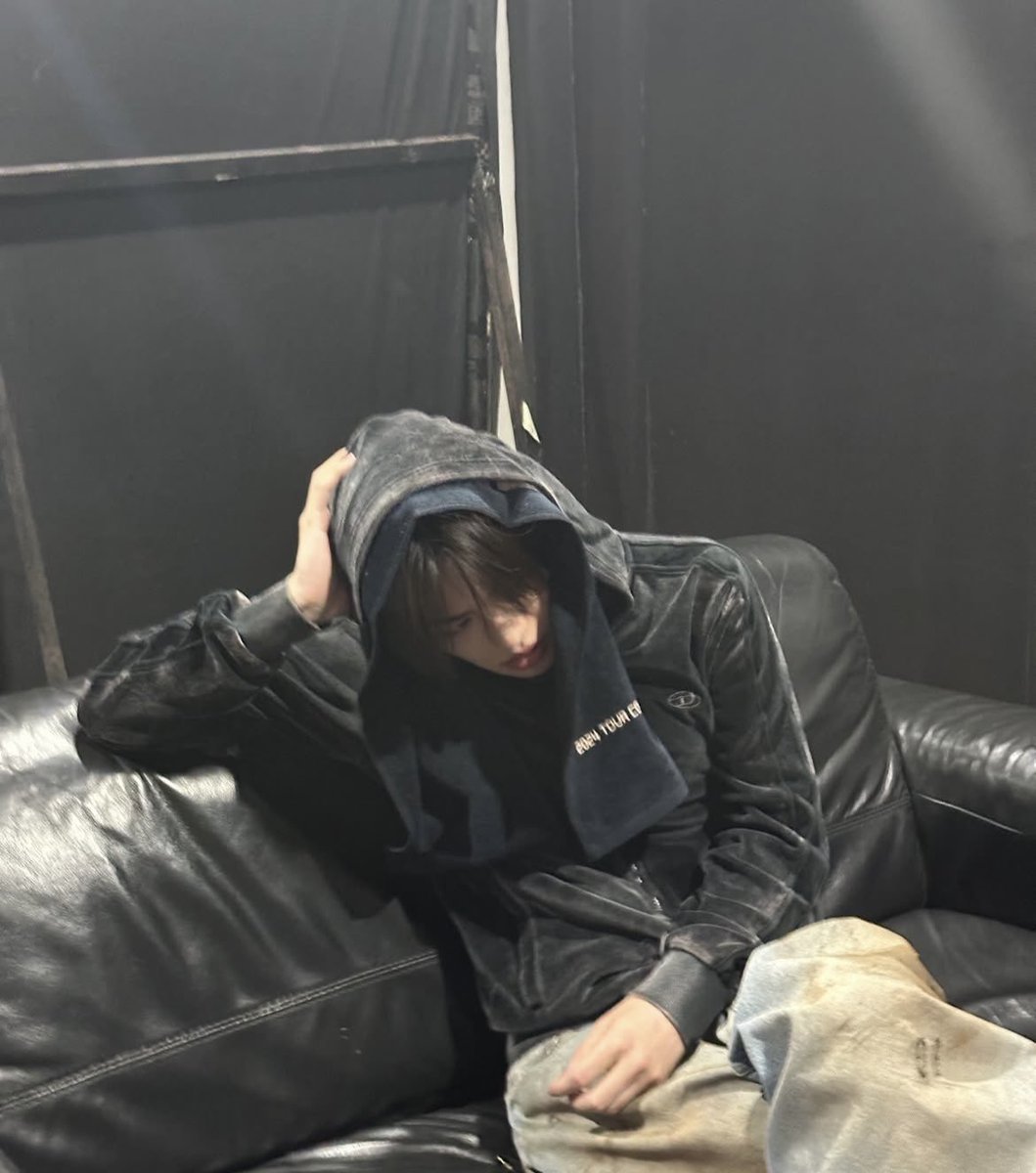 제로 tweet media