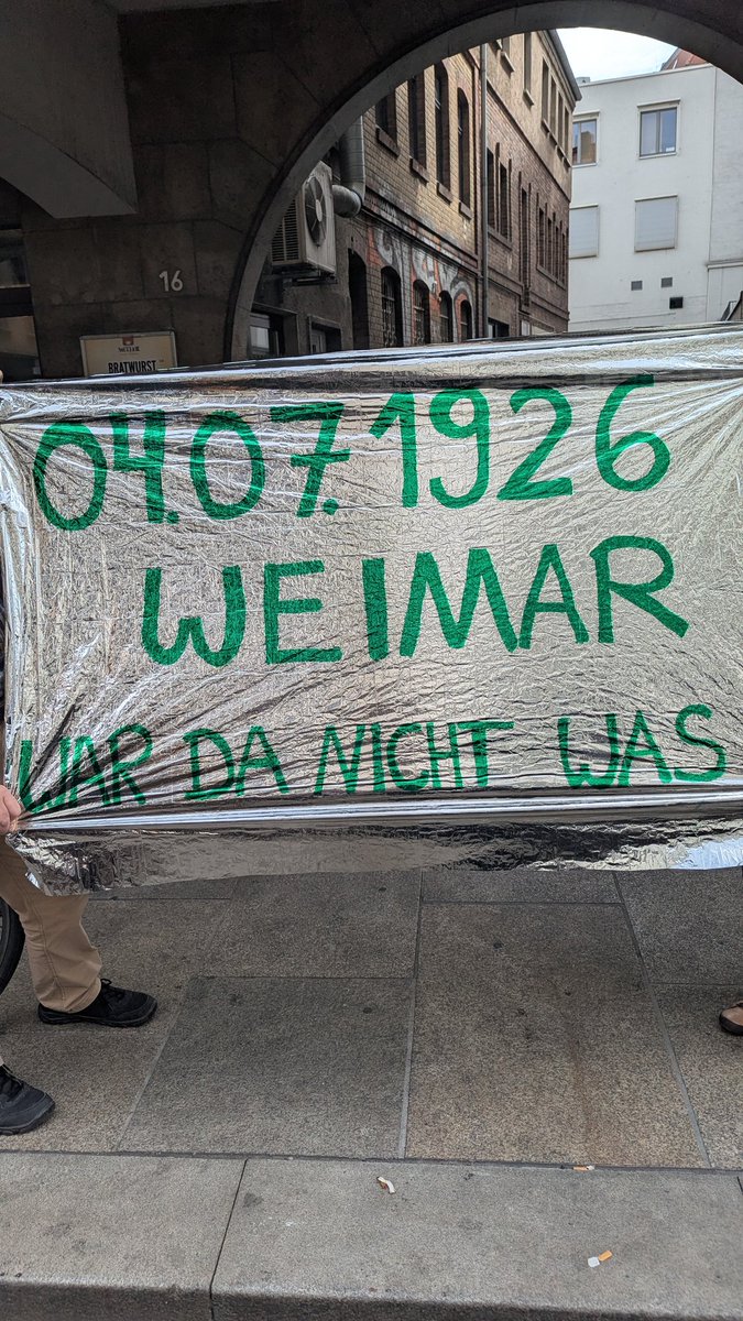 illnevercallitx's tweet photo. Berechtigte Frage. War da nicht was? #EF0407 https://t.co/4mb83w8Mj8
