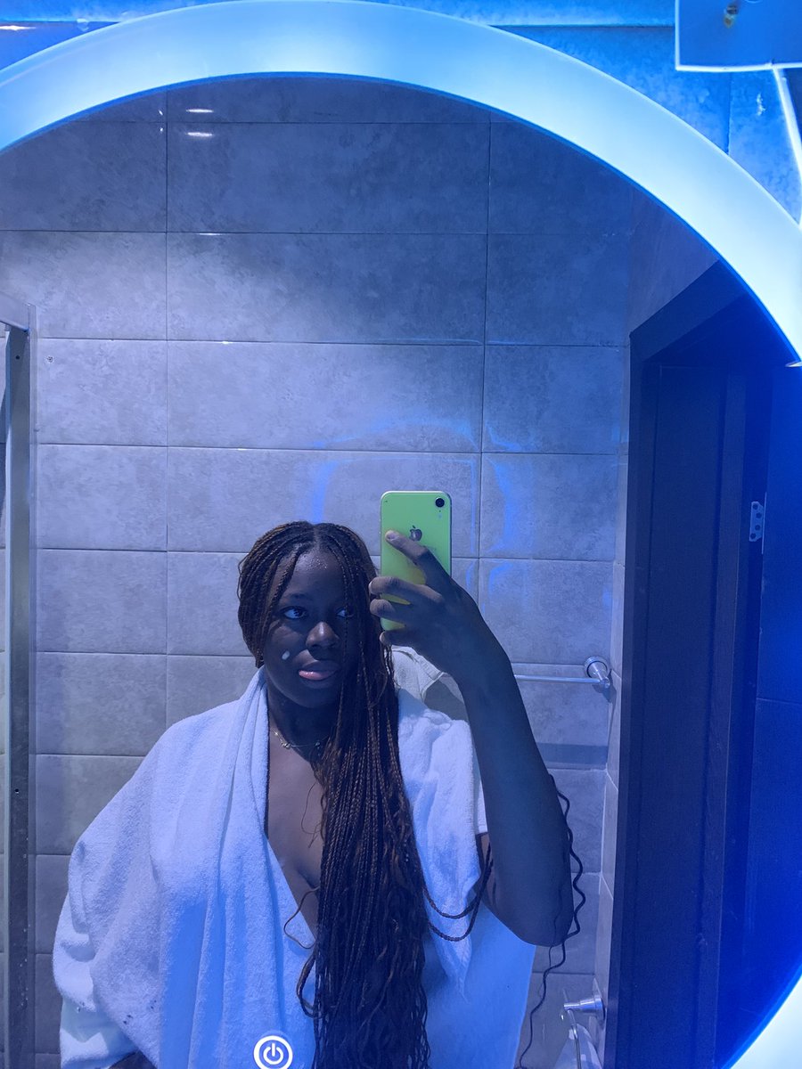 prettyblackcoco ☆ tweet media