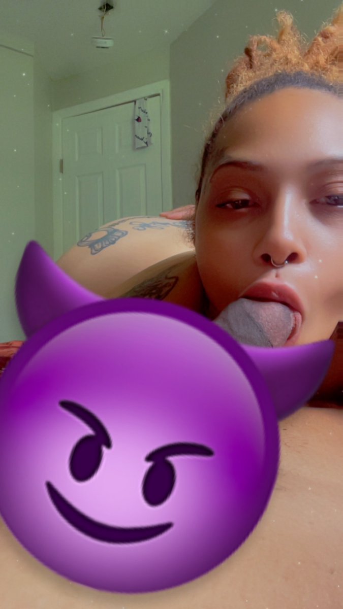 xhatesprettyp's tweet photo. I love tasting My Man.. I look so Pretty with Him in my Mouth 💦😈 https://t.co/YV3B5RjeLu