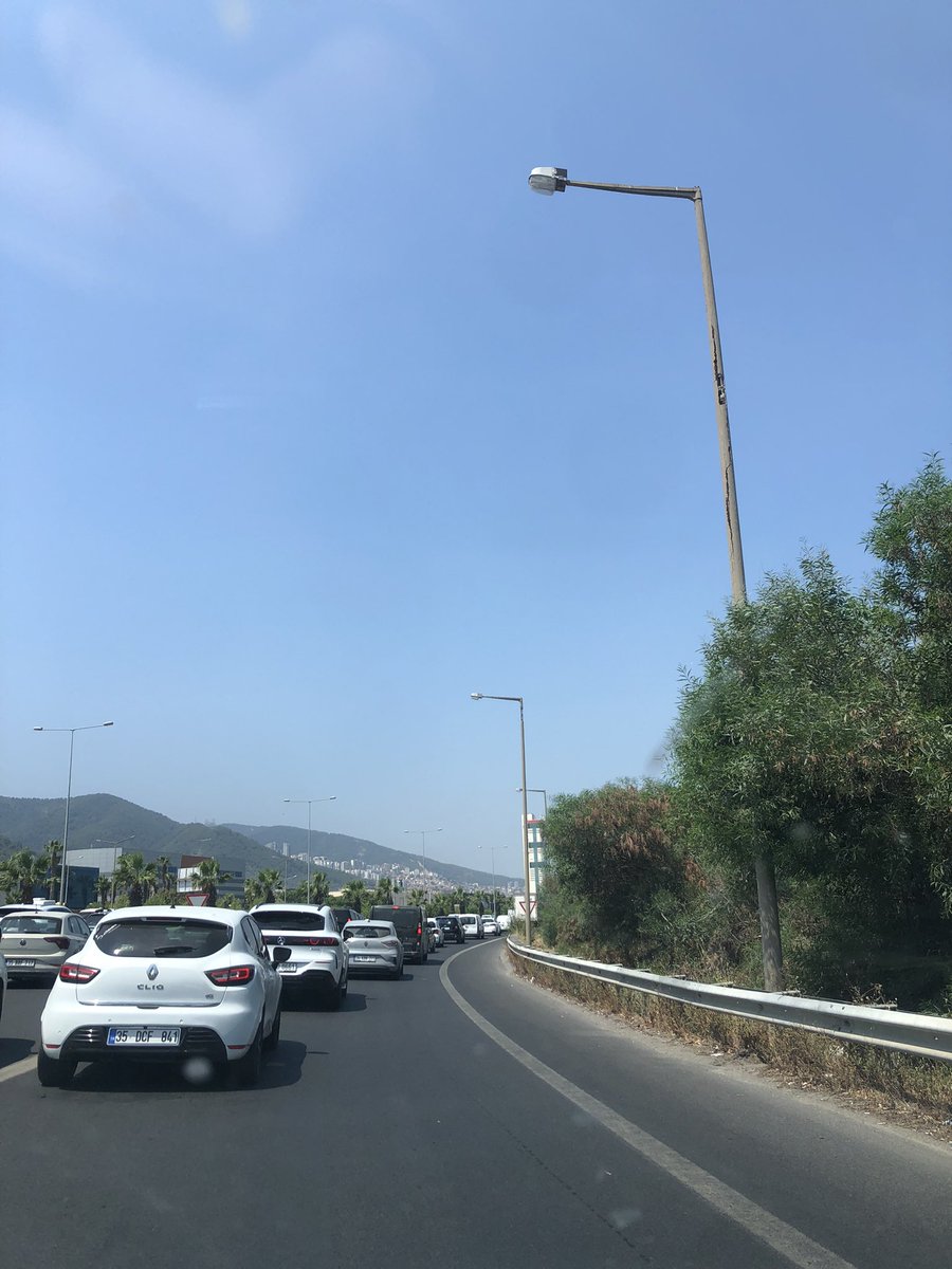 erka_dal's tweet photo. Çeşmeye gitmeye çalışıyorum. https://t.co/KBpef6VW8d