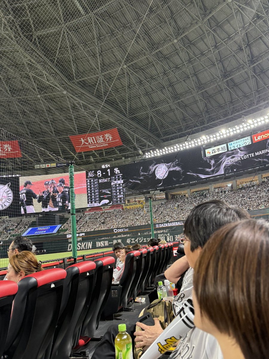 escape_aira's tweet photo. 初めてのコカコーラシートでした.
座り心地良かった.🤍
ホークス大ボロ負けでした.🥺 https://t.co/c2qwrqBaYG