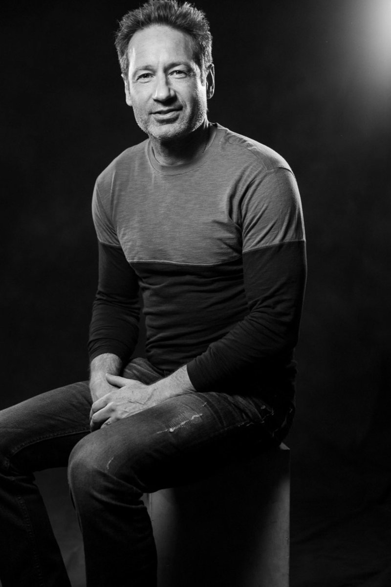 ddbeliever8's tweet photo. โ from the 2016 photoshoot ๐ธ Mark Mann. Promo The X-Files revival.
#thexfiles #xfiles #davidduchovny https://t.co/kKTKmsLypw