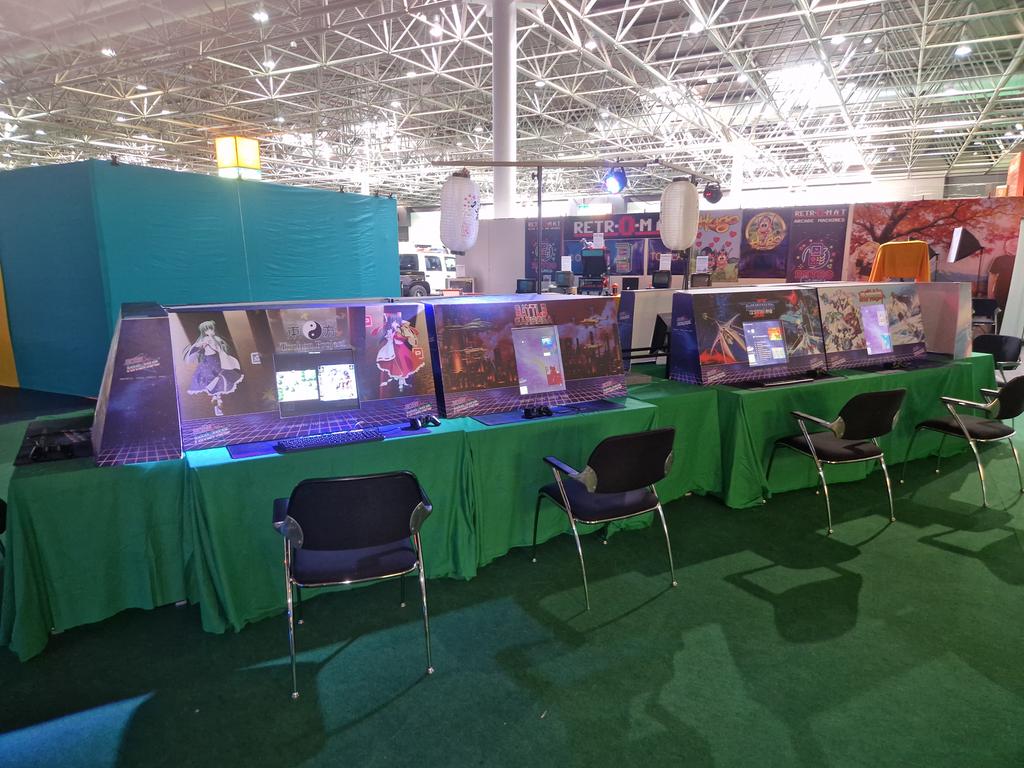 retrowavearcade's tweet photo. Wir sind @retrowavearcadeーunseres Zeichens langjährige Videospiel-Aussteller auf der @DoKomi. Teil des neuen Mugen e.V.

Unsere Accounts werden ab Juli 2026 aktiv betrieben. Auch freuen wir uns auf euren Beitritt zu unserem Discord. Kontaktiert uns gerne dort!

Links ⬇️ https://t.co/Arx20M612W