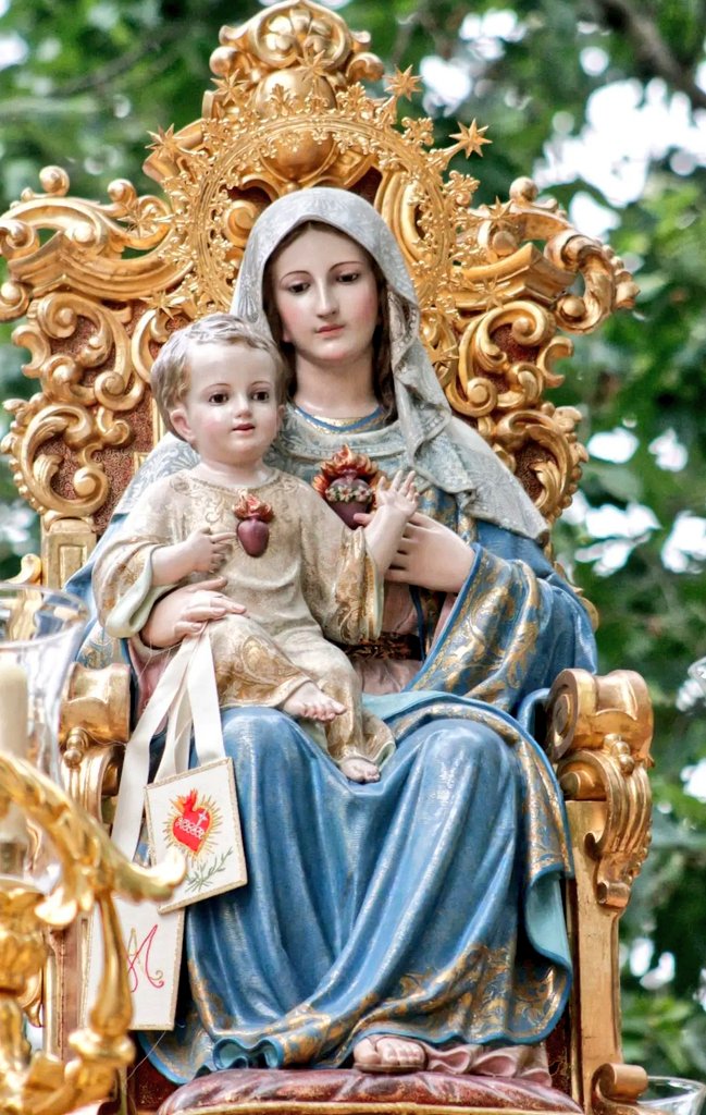 TarekSaidVzla's tweet photo. 🌹 Primer Sábado del Mes  Al Inmaculado Corazón de María 🌹

Madre Santísima, en este primer sábado del mes me consagro nuevamente a tu Inmaculado Corazón. Toma mis alegrías, mis preocupaciones y las intenciones de todos aquellos que necesitan tu amparo.

Enséñame a amar más a Jesús, a vivir con fe, a caminar en la esperanza y a ser instrumento de paz. Cubre con tu manto a nuestras familias, a Venezuela, a España y a todos los hermanos que nos sostienen con sus oraciones.

Inmaculado Corazón de María, sé nuestro refugio y el camino que nos conduzca siempre al Sagrado Corazón de tu Hijo.

¡Oh María, sin pecado concebida, ruega por nosotros que recurrimos a ti! 

Amén.

FE y más FE.