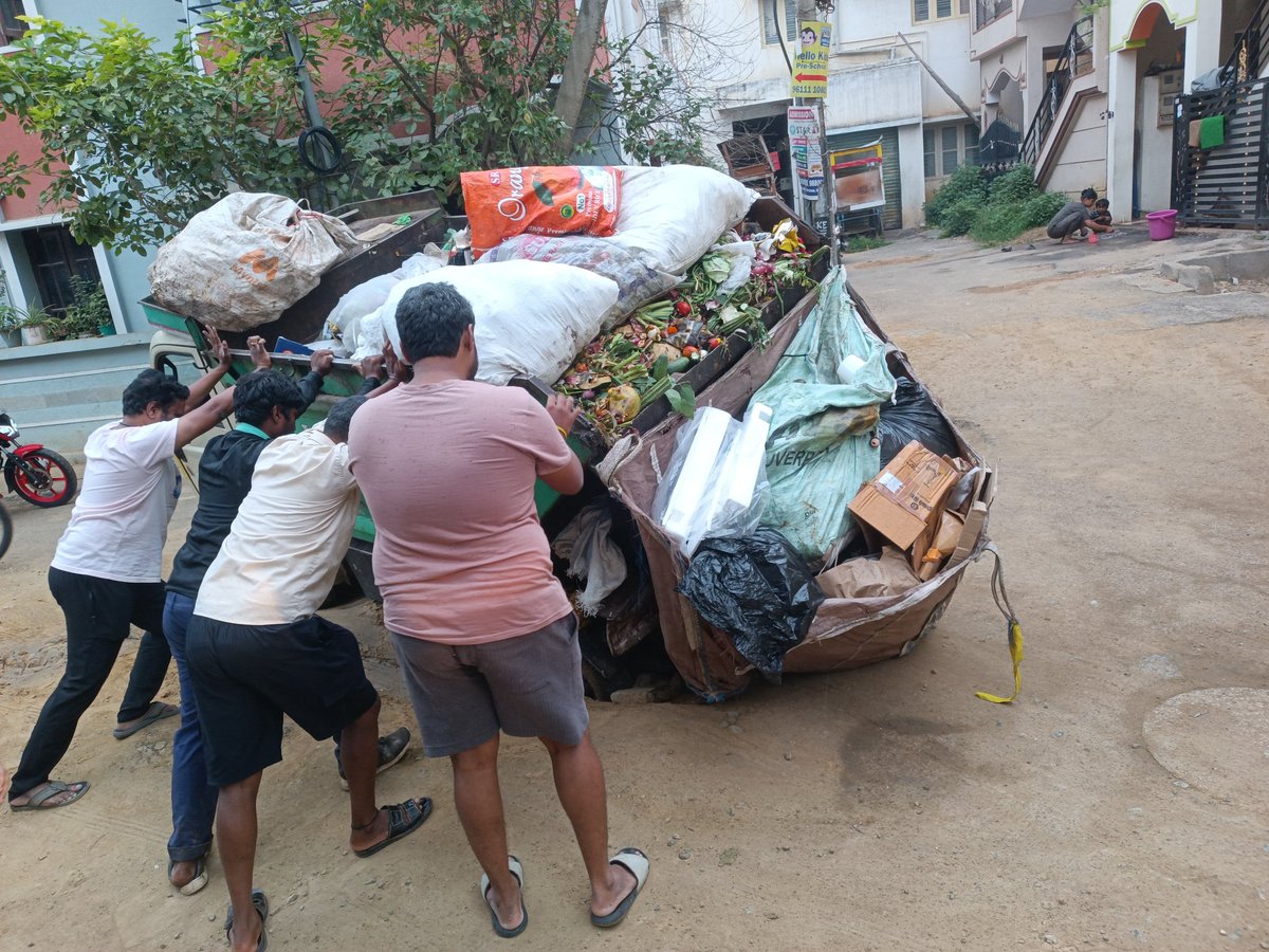 SvKrish48803477's tweet photo. Even 7 days after fixing the sewage line, the road at 3rd Main Rd, Hoysala Nagar, Ramamurthy Nagar remains completely ruined and filled with debris. Garbage is piling up and workers are struggling. Please clear and repair this stretch immediately. @BBMPCOMM @BBMP_BBMP @BBMPSWMP https://t.co/gyubpkZ4ce