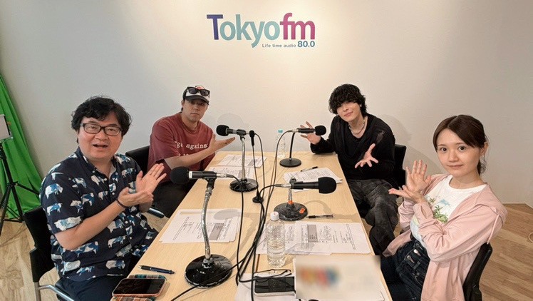 WADAX_Radio's tweet photo. 『#和田昌之 と #尾崎由香 と #世界 のWADAX Radio』

第578回は7月5日13時~オンエア🎉

おかえりなさい！なファミリー感✨
#WOLFHOWLHARMONY の #SUZUKI さんがゲスト🙌

大注目のアニメ 『#岩元先輩ノ推薦』EDテーマ「ココニイル」について📺💫

📱TOKYO FMポッドキャスト
https://t.co/QTVG2aslVM

#わだっくす #TOKYOFM
