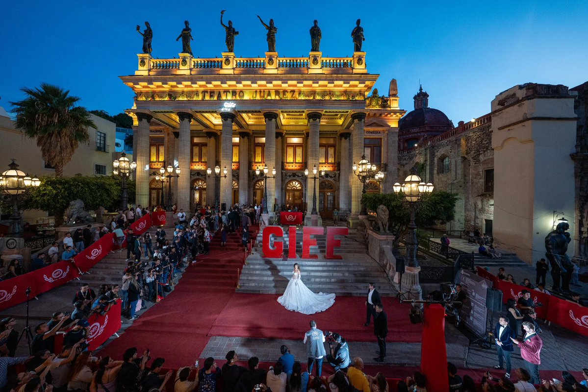 giffmx's tweet photo. 🎬 Este verano, el cine vuelve a tomar Guanajuato
Te esperamos en #GIFF2026 con proyecciones, homenajes, talleres, conferencias y actividades para vivir una nueva edición del festival.

📍 Guanajuato Capital | 24–28 de julio
📍 San Miguel de Allende | 29 de julio–2 de agosto
🎟️ Todas las actividades son gratuitas y abiertas al público.