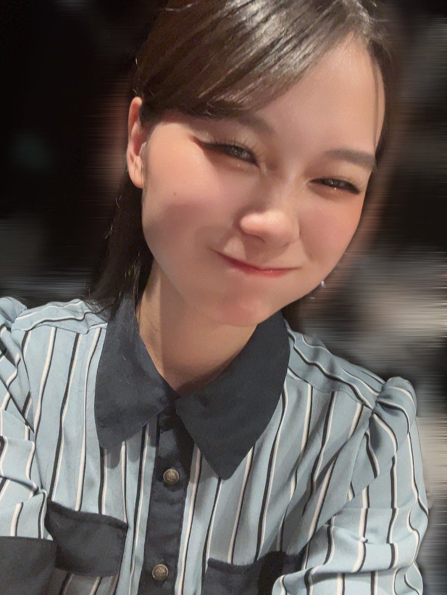 ElenaYamamoto81's tweet photo. 劇団すくらっち主催、
舞台『ながれ星』夜公演‼️

やはりお客様がいると、エネルギーを頂けます！凄い…！！！届いてほしいなという気持ちで頑張っております☺️

さあラスト2回！！
集中して、薫ちゃんを演じたいと思います！！
18:00〜まもなく開幕です！！
#すくらっちながれ星 #山本瑛礼奈 #初舞台 https://t.co/oFwzwdbPLt
